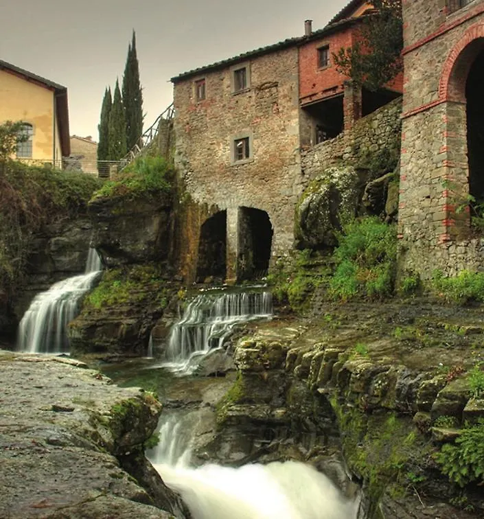 Casa Macinarino Appartamento 6 Con Piscina Loro Ciuffenna